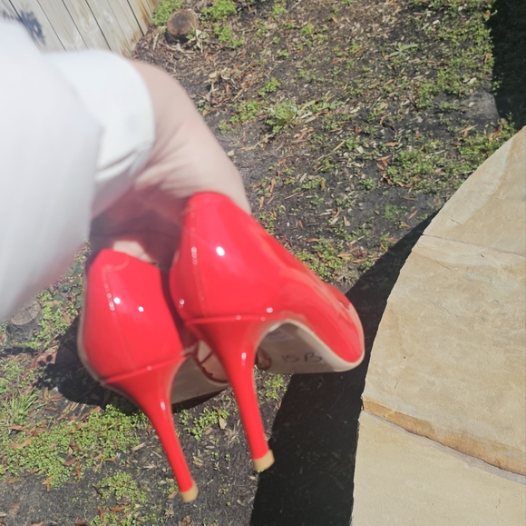 New Gino Rossi Women's Red Heels 36  us  5.5 - Picture 3 of 14